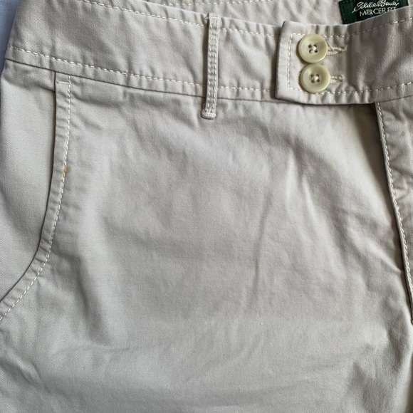 Eddie Bauer Mercer Fit, size 12 beige khaki tan shorts 98% cotton - Picture 2 of 5